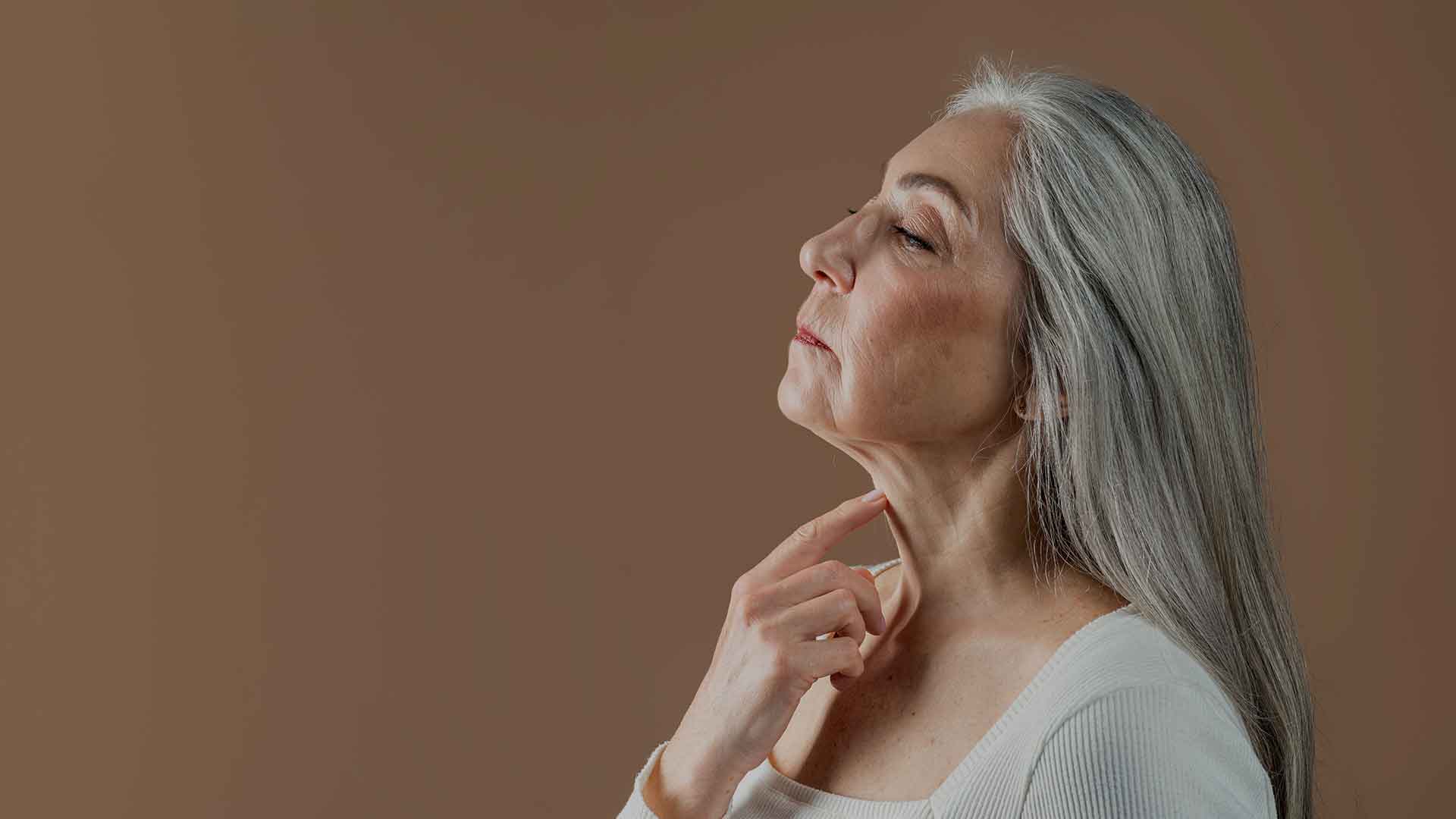 Nefertiti-Neck-Lift-monaz-header